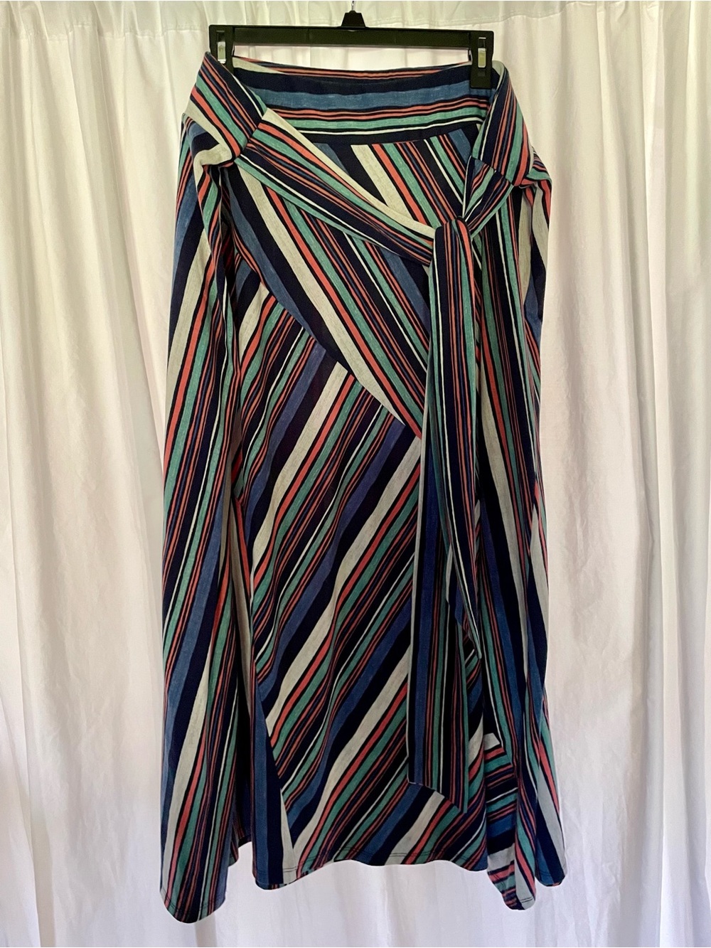 Striped A-Line Midi Skirt - Blue & Pink
Size 22/24 W - Picture 5 of 11